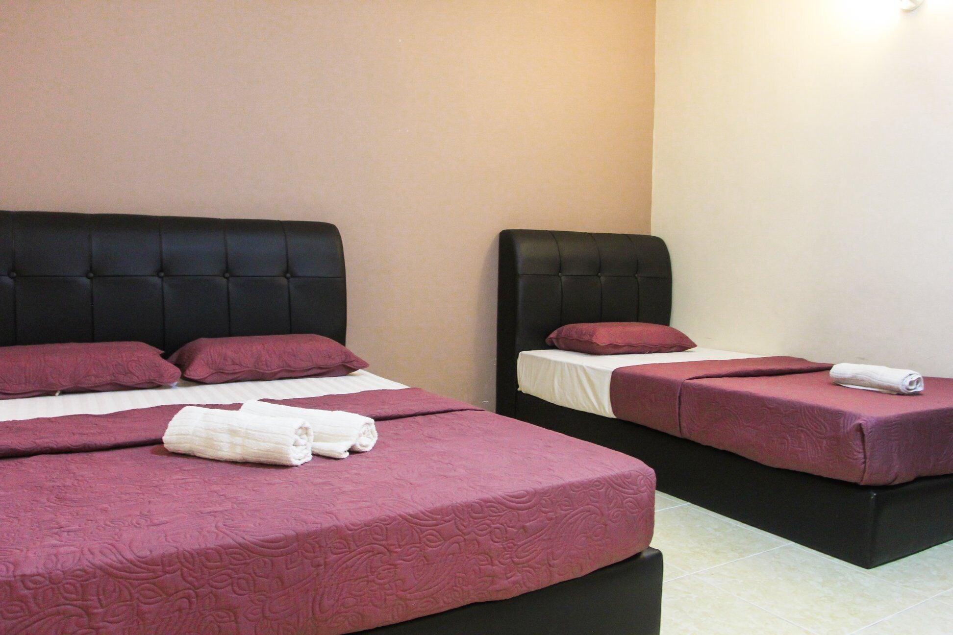 Chuu Pun Village Resort Pantai Cenang  Exterior photo